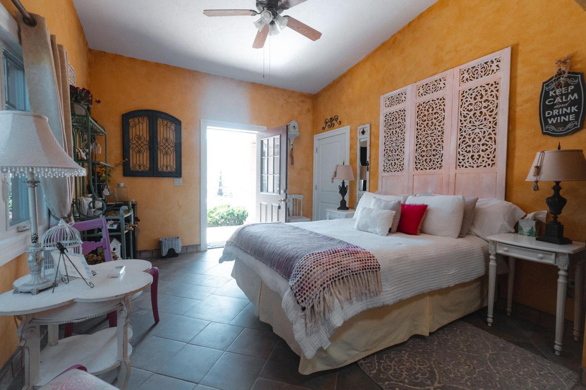 Vina Calabria Bed & Breakfast Вале де Гуадалупе Екстериор снимка
