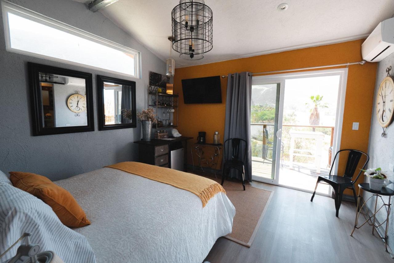 Vina Calabria Bed & Breakfast Вале де Гуадалупе Екстериор снимка