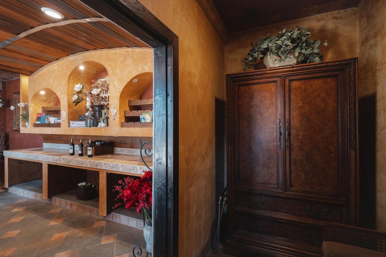 Vina Calabria Bed & Breakfast Вале де Гуадалупе Екстериор снимка