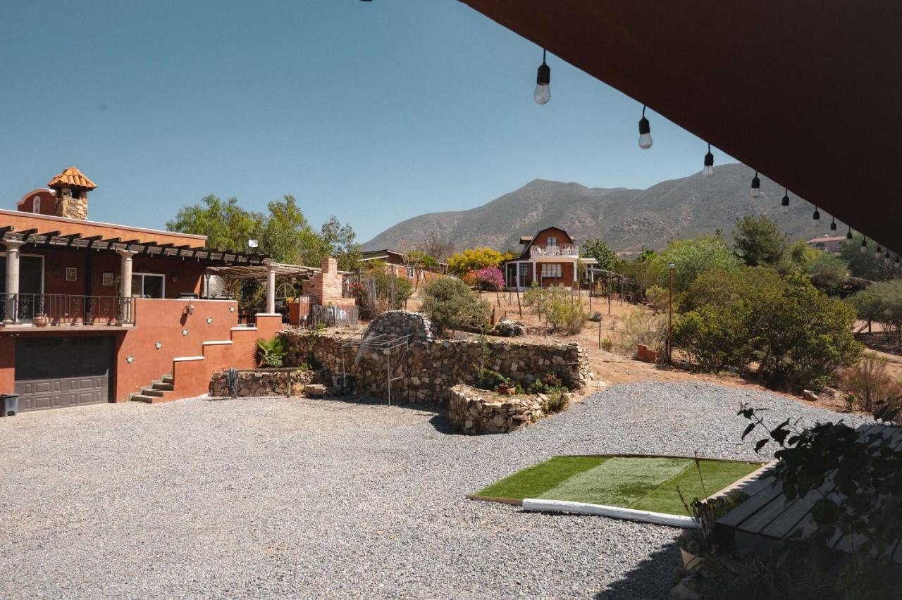 Vina Calabria Bed & Breakfast Вале де Гуадалупе Екстериор снимка