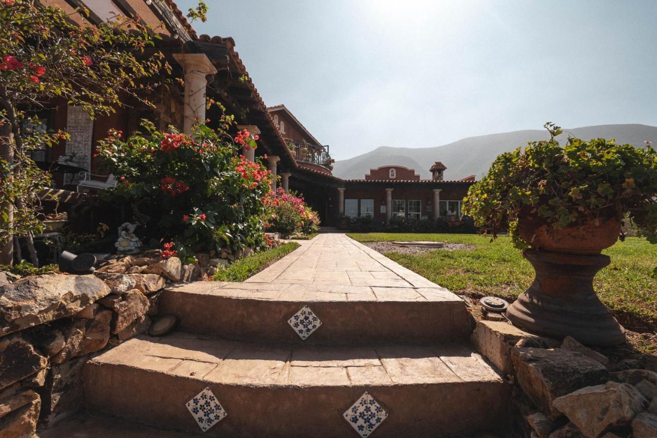 Vina Calabria Bed & Breakfast Вале де Гуадалупе Екстериор снимка