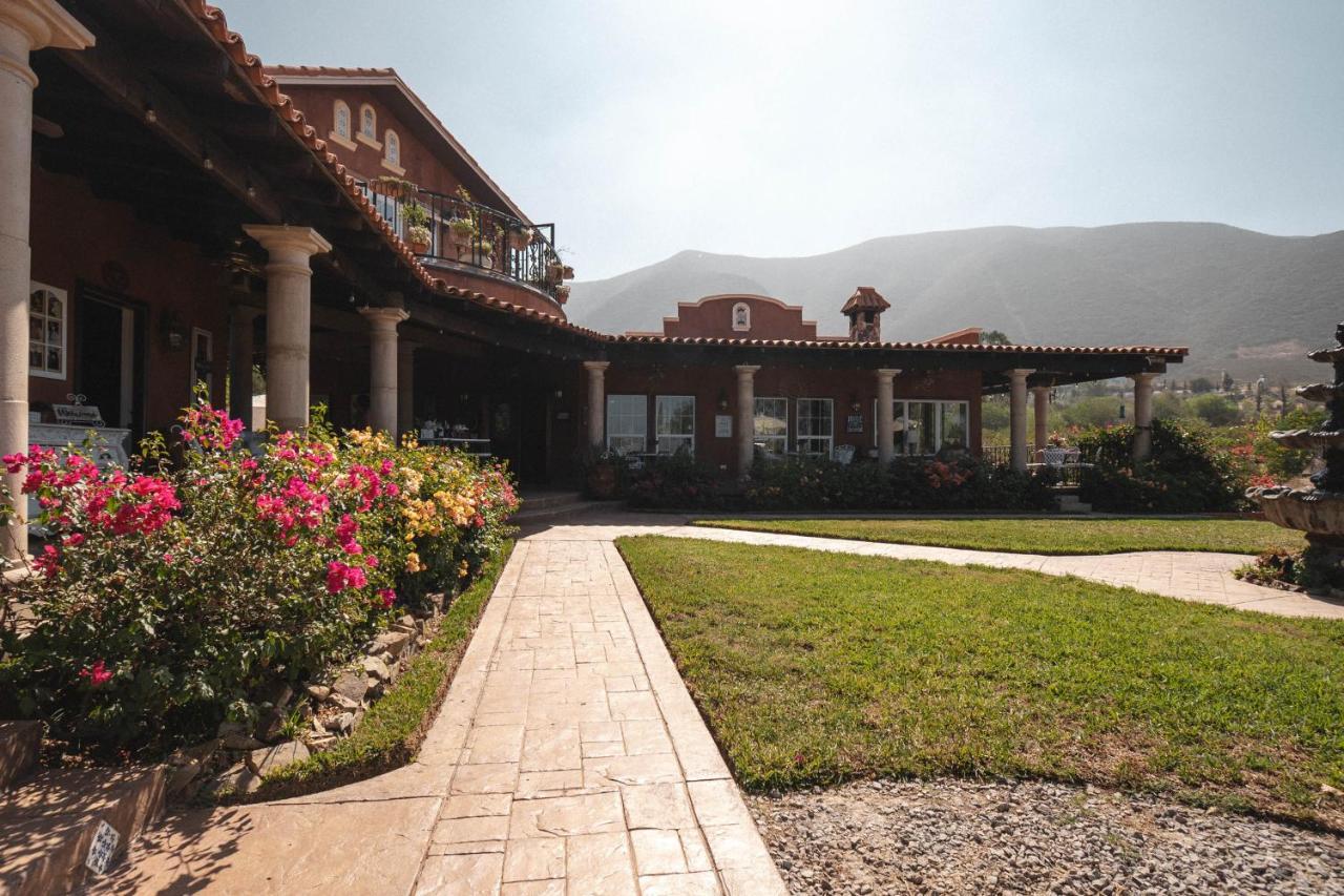 Vina Calabria Bed & Breakfast Вале де Гуадалупе Екстериор снимка
